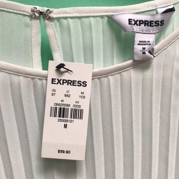 NWT Express Pleated Bell Sleeve Blouse - Picture 4 of 4